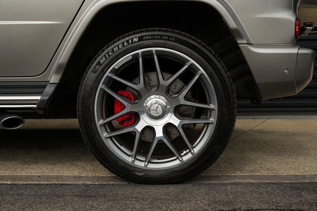 Used 2025 Mercedes-Benz G 63 AMG 4MATIC image 13