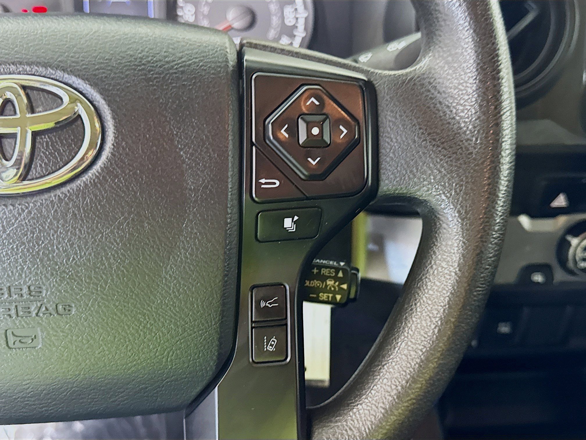 Used 2020 Toyota Tacoma SR image 15