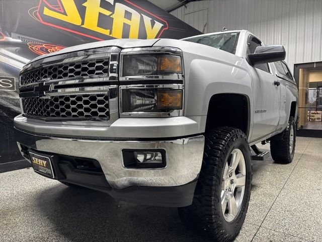 Used 2014 Chevrolet Silverado 1500 LT w/ LT Convenience Package AWD/4WD image 2