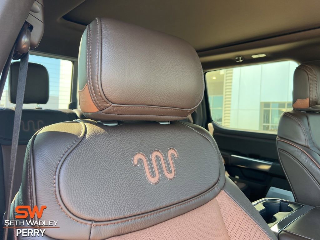 New 2025 Ford F350 King Ranch w/ FX4 Off-Road Package image 18