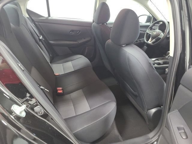 Used 2024 Nissan Sentra SV FWD image 13