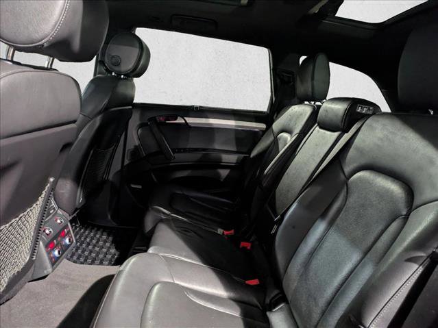 Used 2014 Audi Q7 3.0T S line Prestige w/ Technology Package image 18