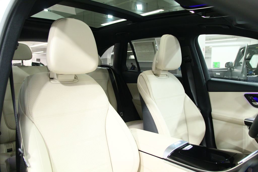 Certified 2026 Mercedes-Benz GLC 300 4MATIC image 23