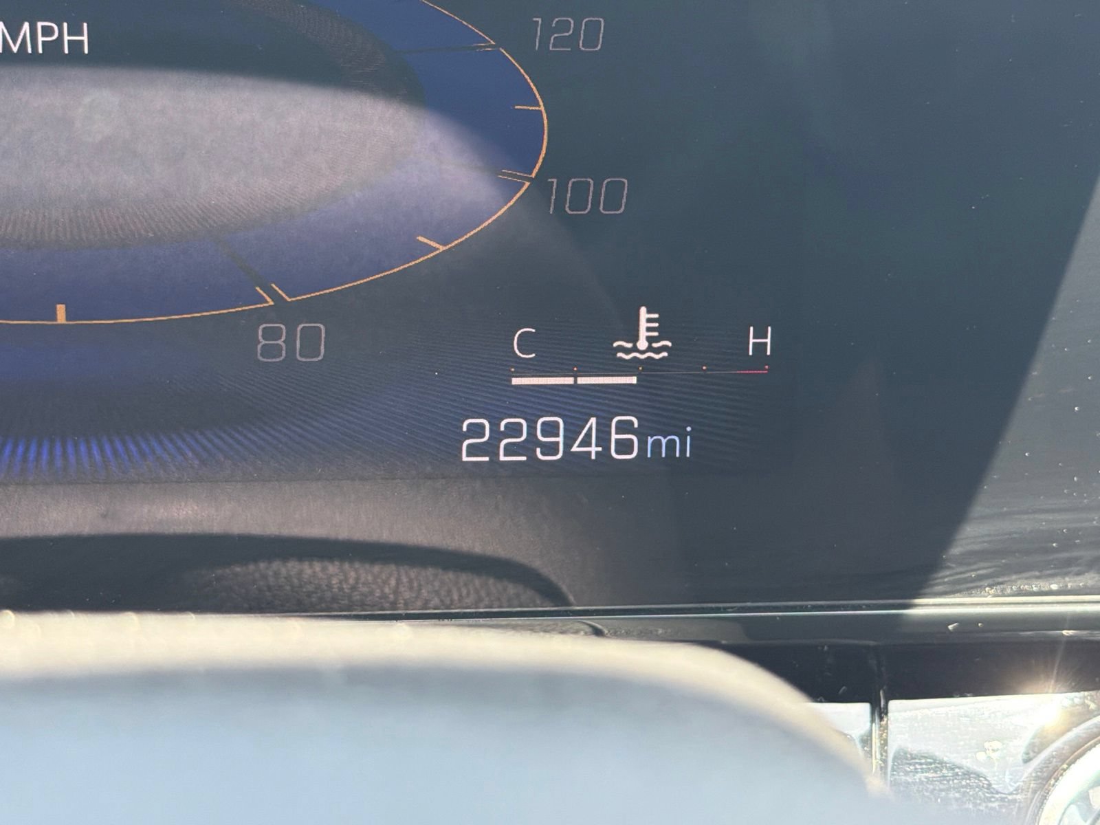 Used 2025 Chevrolet Trax ACTIV w/ Sunroof Package FWD image 24