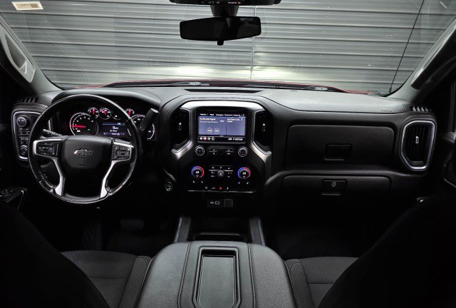 Used 2021 Chevrolet Silverado 1500 LT Trail Boss w/ Bed Protection Package AWD/4WD image 14