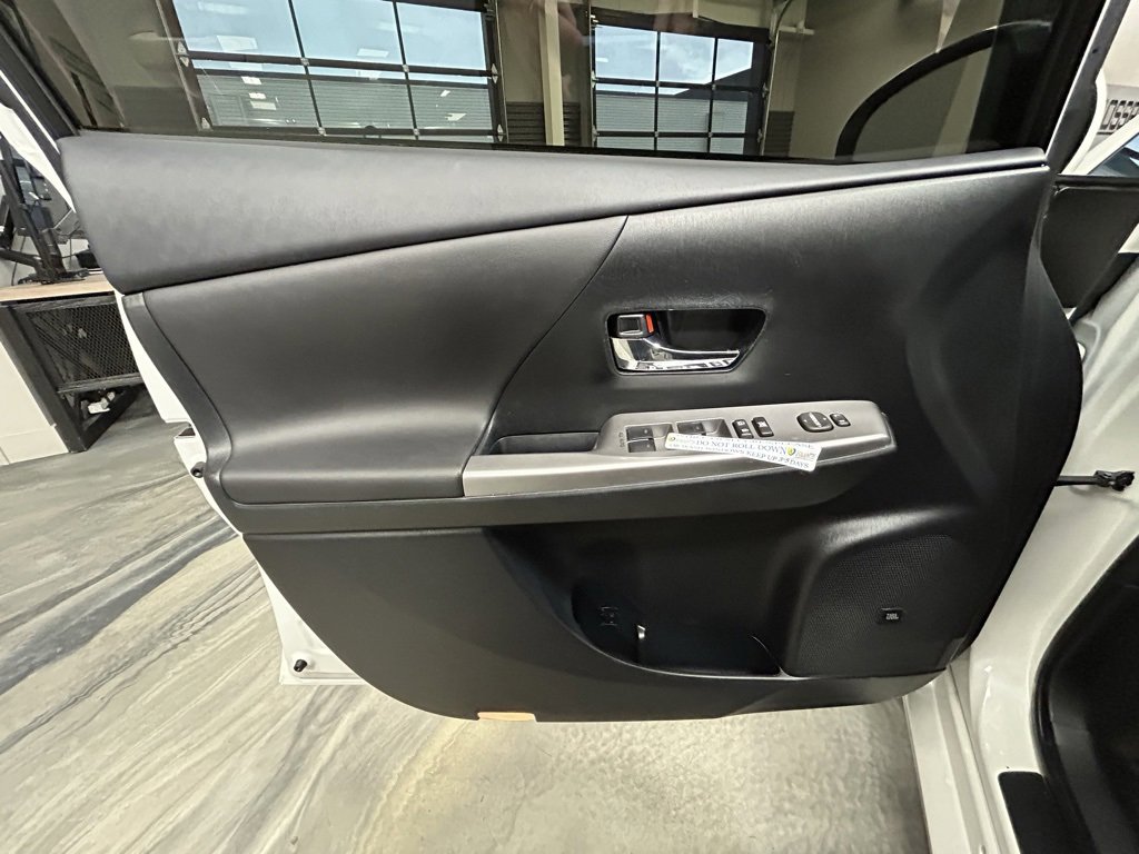 Used 2016 Toyota Prius V Five image 50