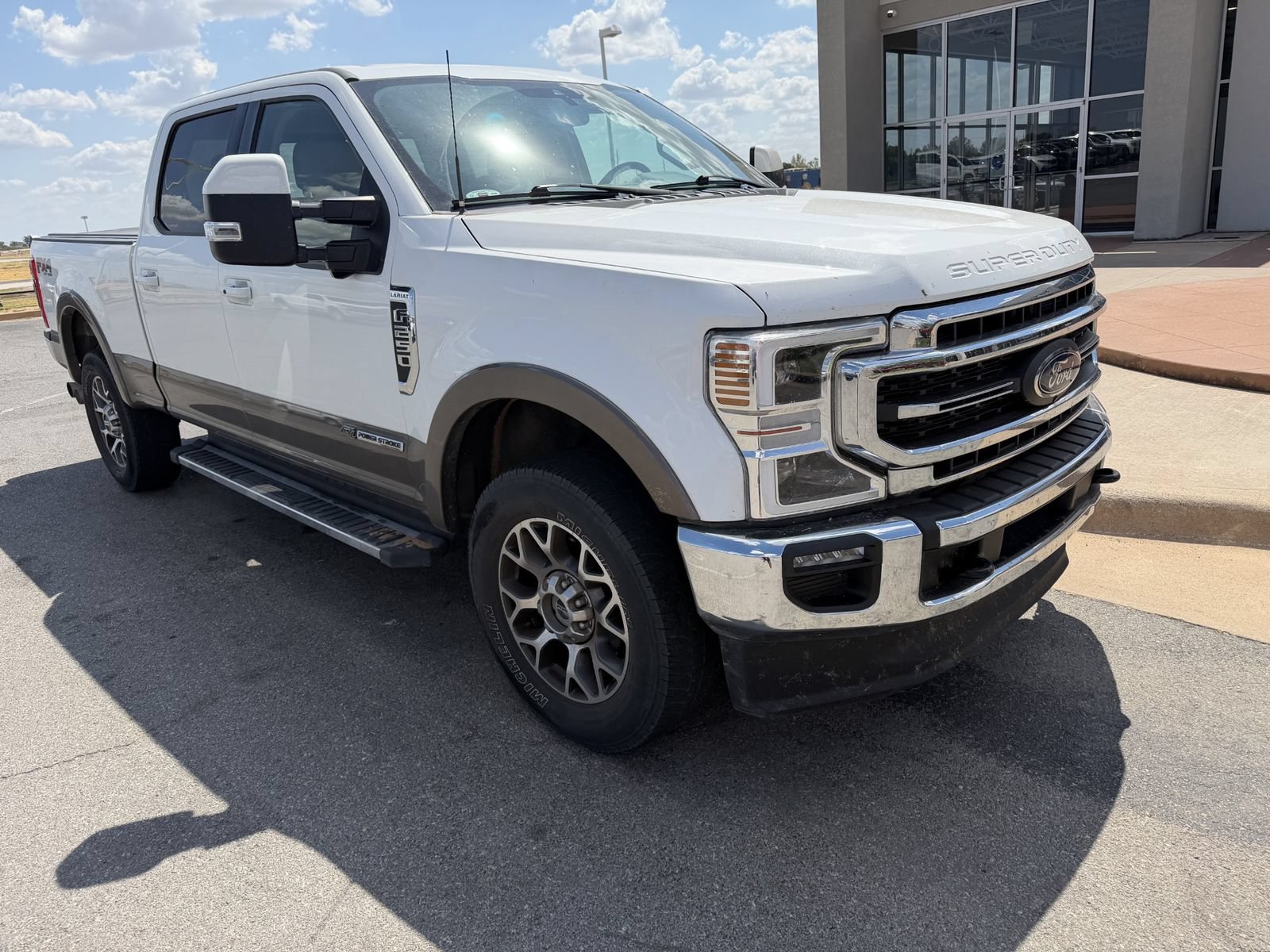 Used 2021 Ford F250 Lariat w/ Lariat Ultimate Package AWD/4WD image 2