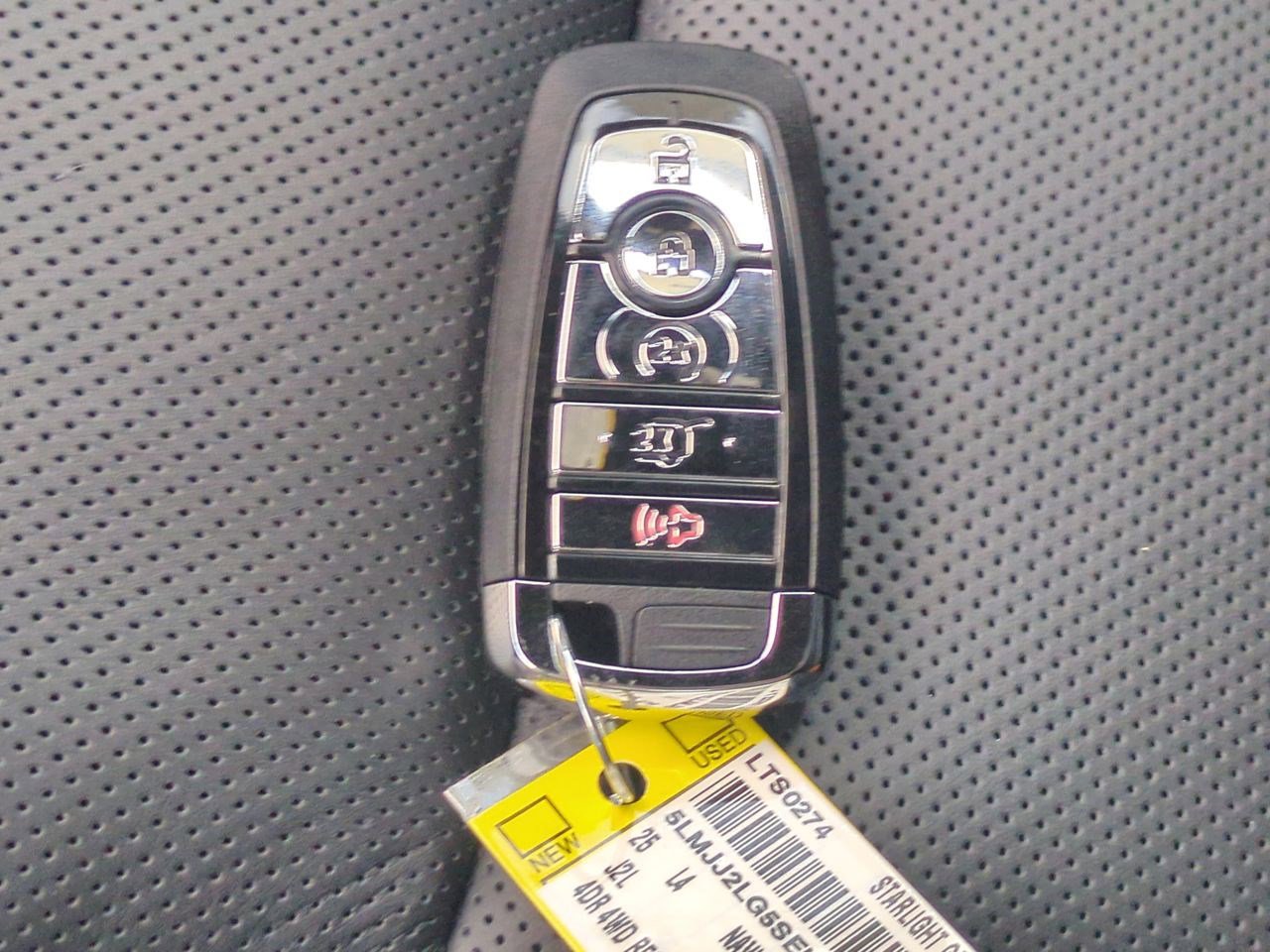 New 2025 Lincoln Navigator Reserve w/ Jet Appearance Package image 28