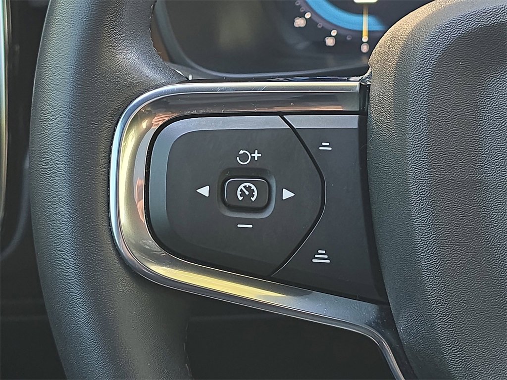 Used 2022 Volvo C40 P8 Recharge Ultimate image 17