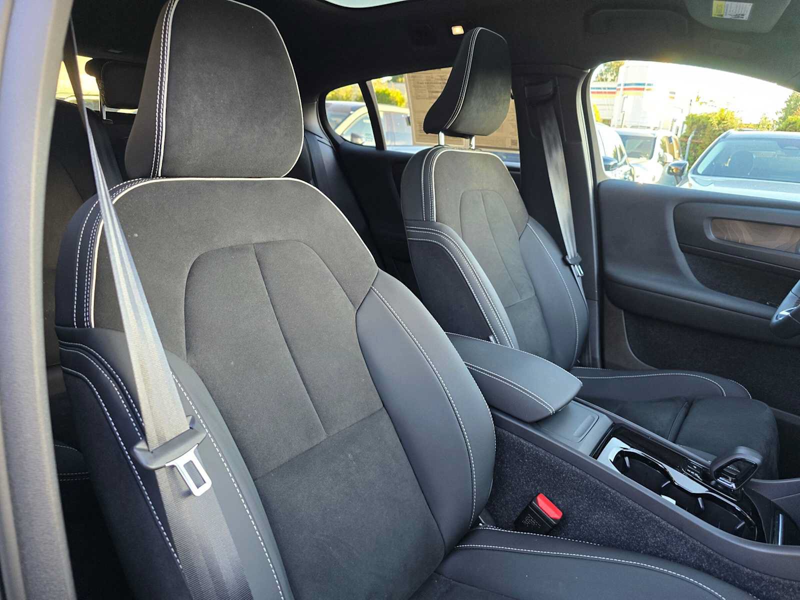 Used 2023 Volvo C40 P8 Recharge Plus w/ Climate Package AWD/4WD image 11