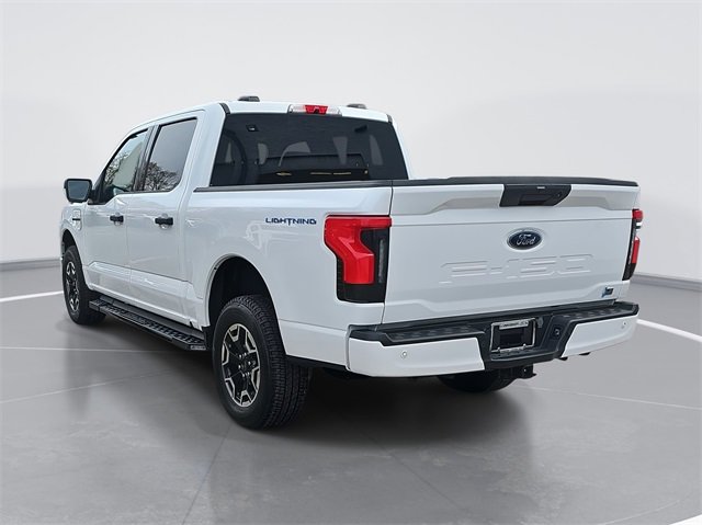 Certified 2023 Ford F150 Lightning XLT w/ Max Trailer Tow Package image 5