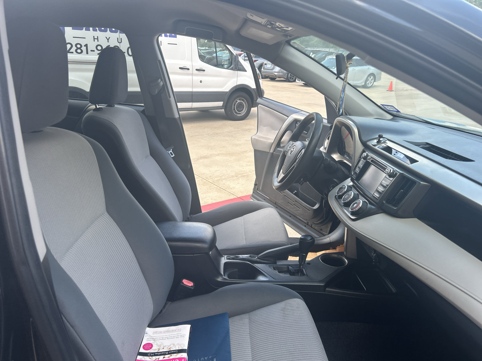 Used 2015 Toyota RAV4 LE AWD/4WD image 21
