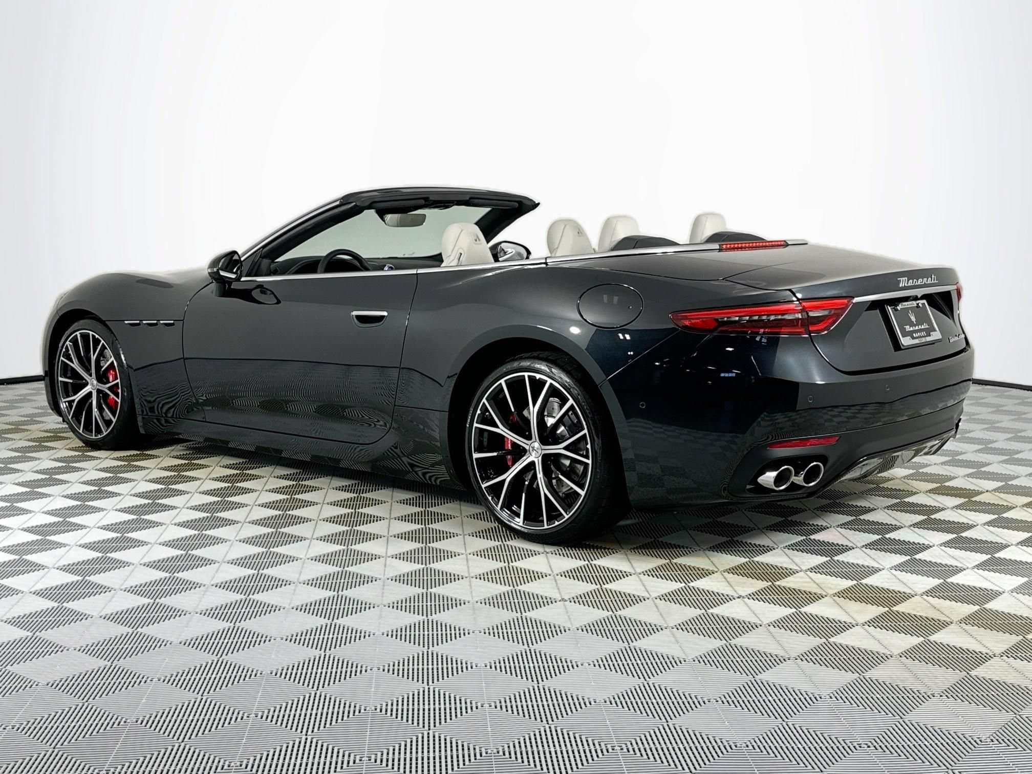 New 2026 Maserati GranCabrio Modena AWD/4WD image 7