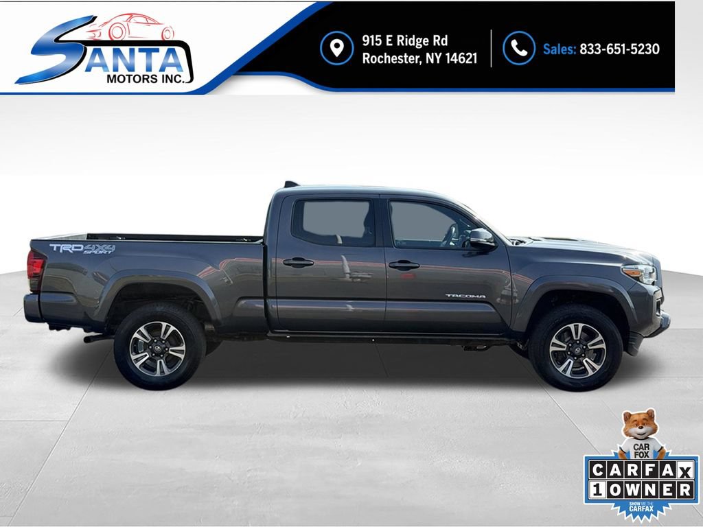 Used 2018 Toyota Tacoma TRD Sport AWD/4WD image 4