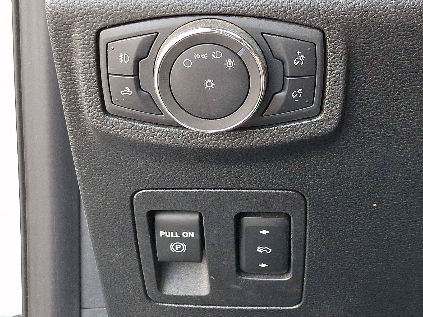 Used 2019 Ford F150 XLT w/ Equipment Group 302A Luxury AWD/4WD image 26