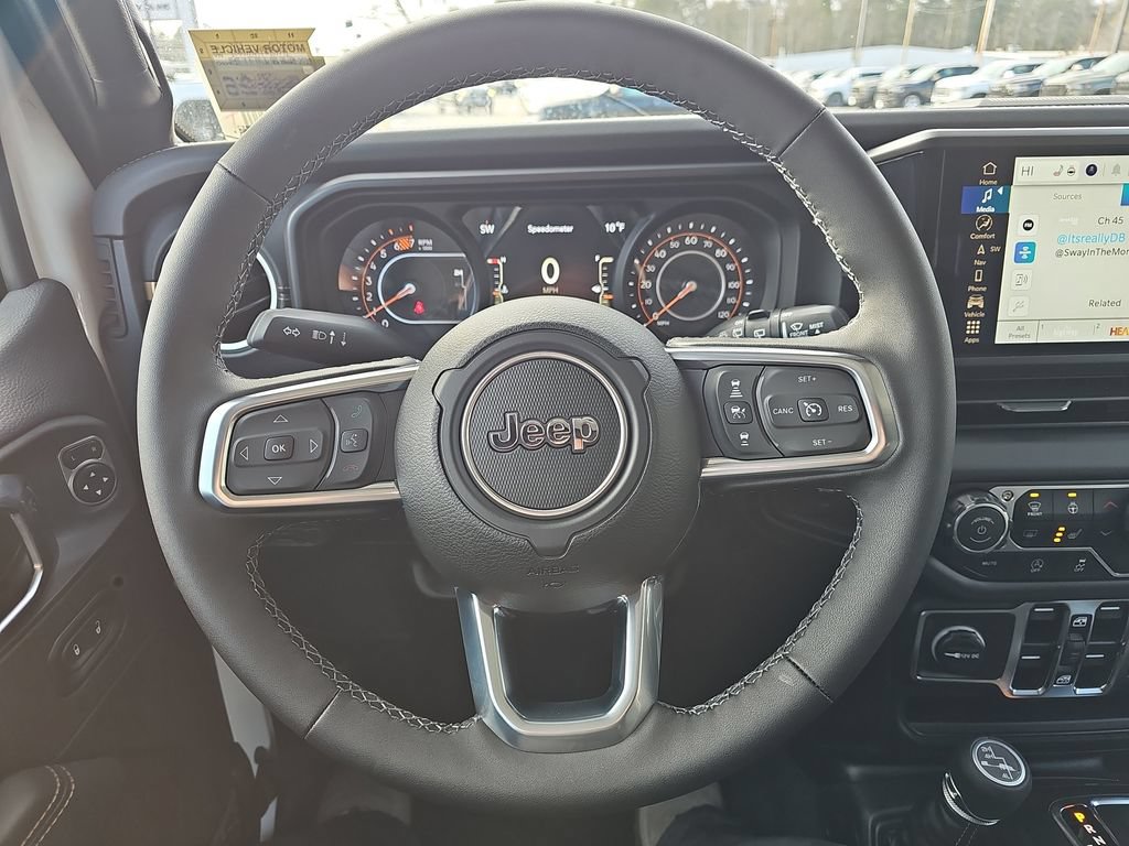 New 2026 Jeep Wrangler Unlimited Sahara AWD/4WD image 16