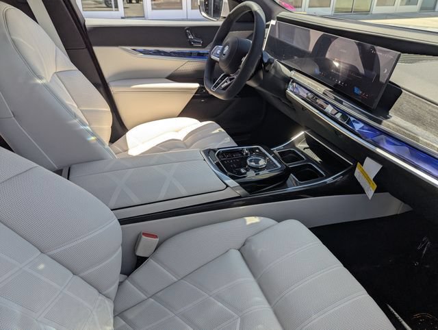 New 2026 BMW i7 eDrive50 w/ Executive Package RWD image 13