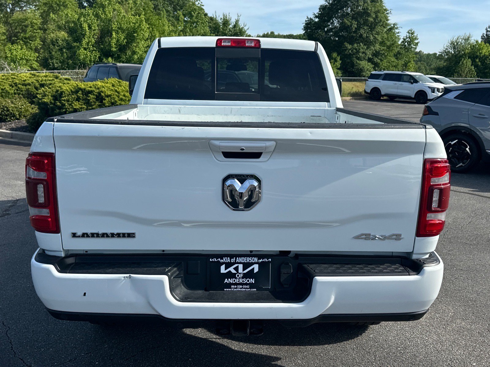 Used 2024 RAM 2500 Laramie AWD/4WD image 4