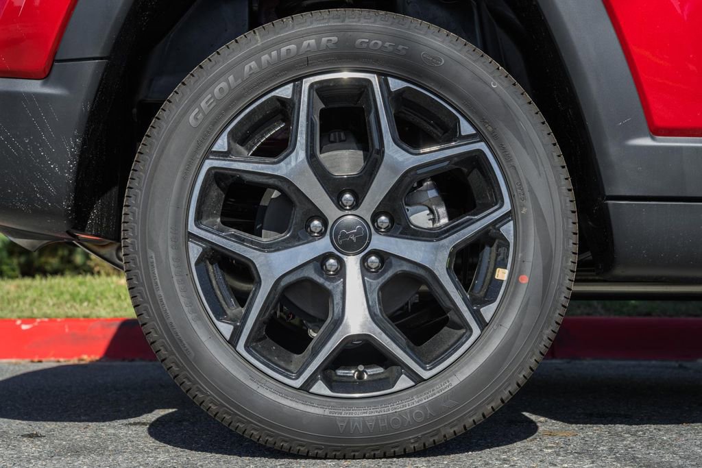 New 2026 Jeep Compass Limited image 17