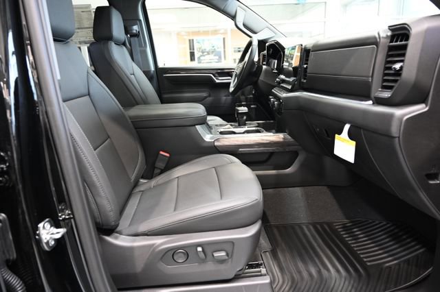 New 2026 Chevrolet Silverado 1500 LTZ AWD/4WD image 13