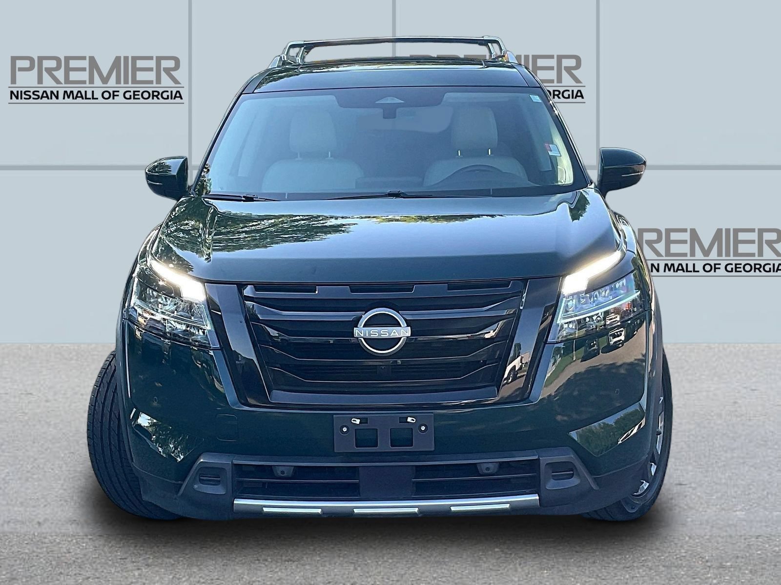 Certified 2023 Nissan Pathfinder SL w/ SL Premium Package AWD/4WD image 2