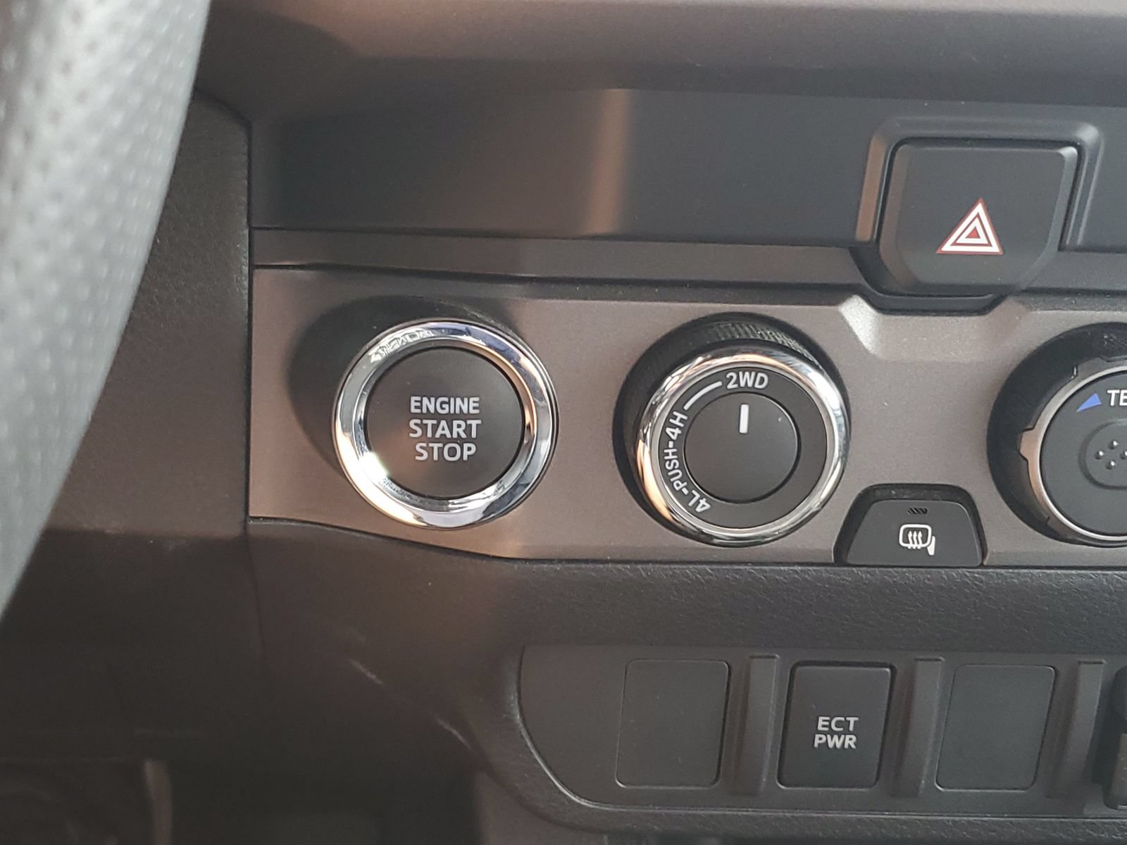 Certified 2023 Toyota Tacoma TRD Off-Road w/ Black Out Package (TMS) AWD/4WD image 28