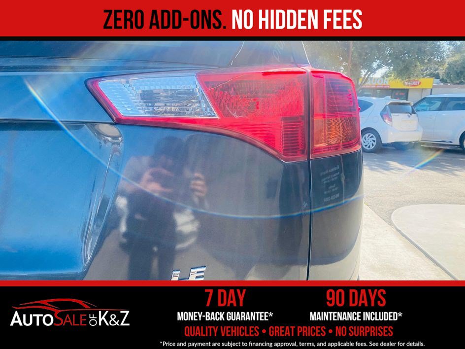 Used 2015 Toyota RAV4 LE FWD image 18