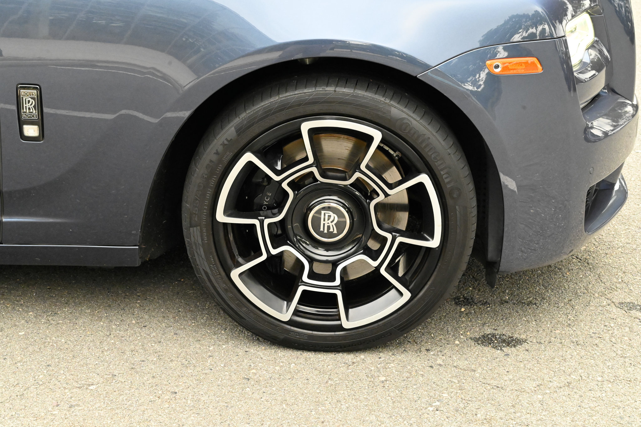 Used 2018 Rolls-Royce Ghost RWD image 12