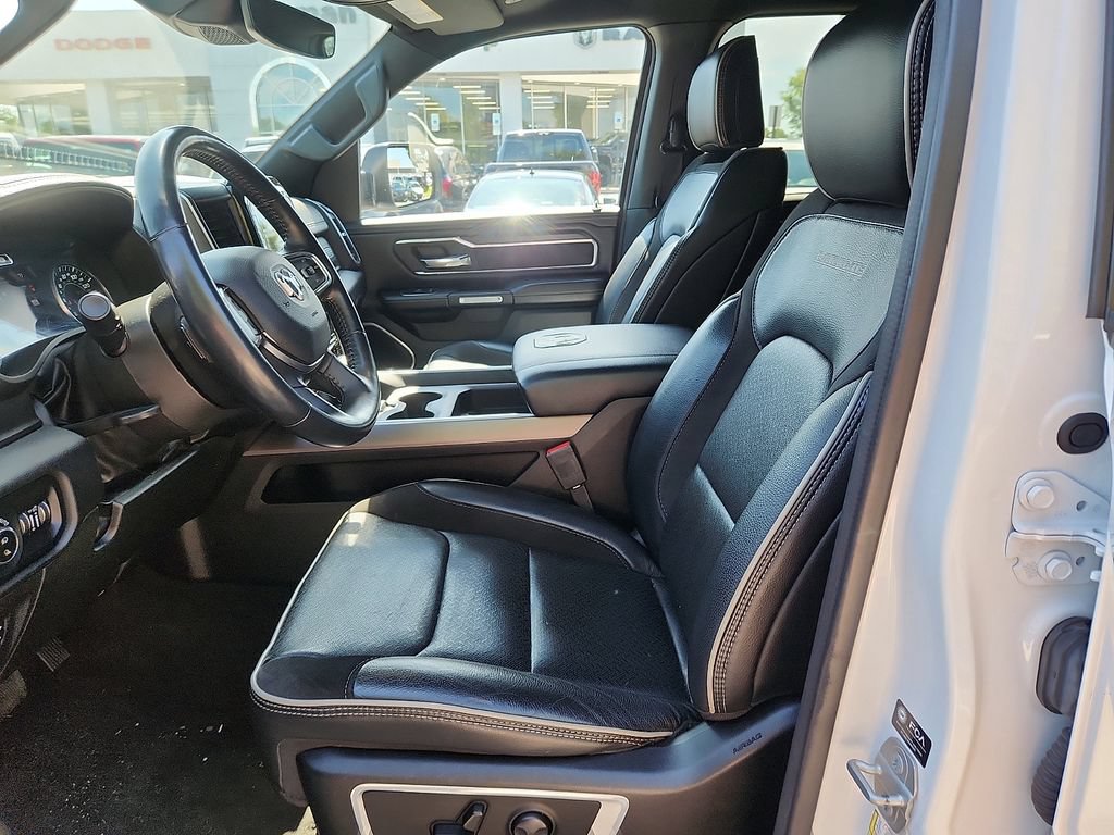Used 2023 RAM 1500 Laramie AWD/4WD image 13