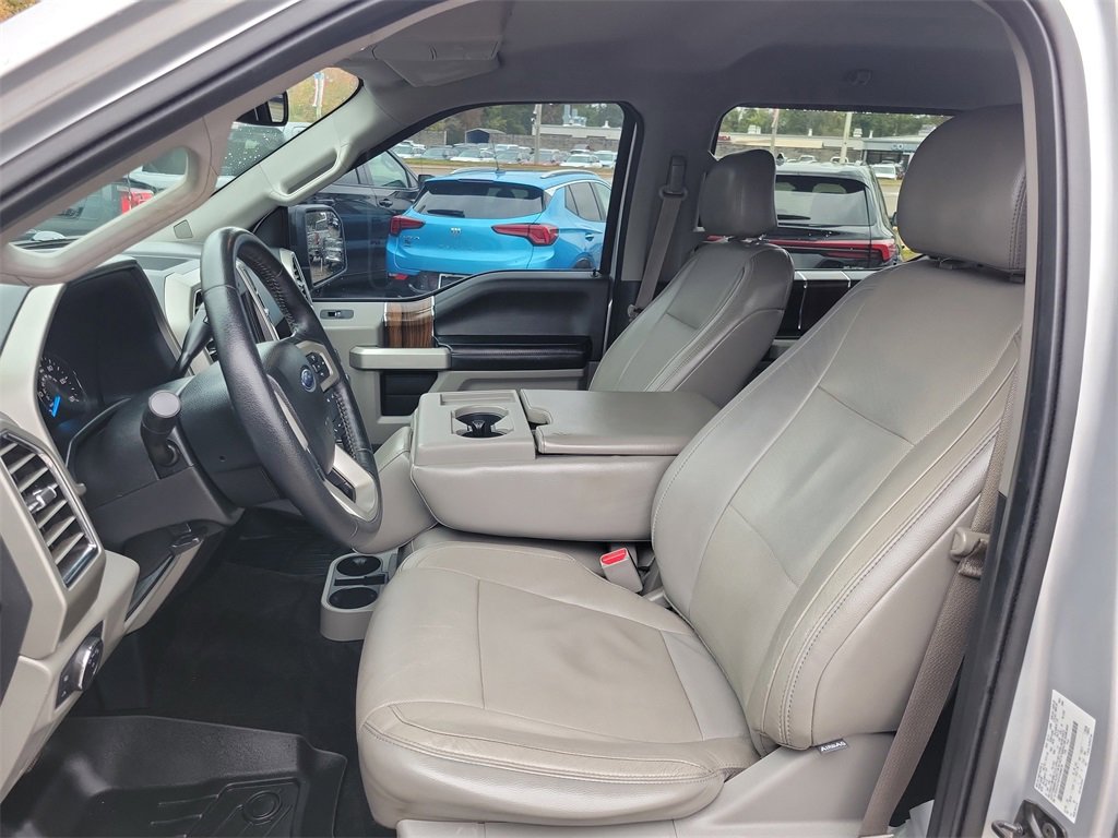 Used 2015 Ford F150 Lariat w/ Trailer Tow Package image 23