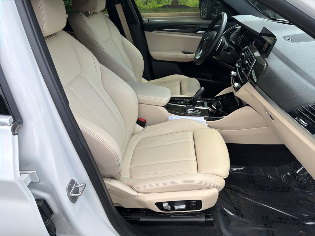 Used 2019 BMW X4 xDrive30i w/ Premium Package AWD/4WD image 13