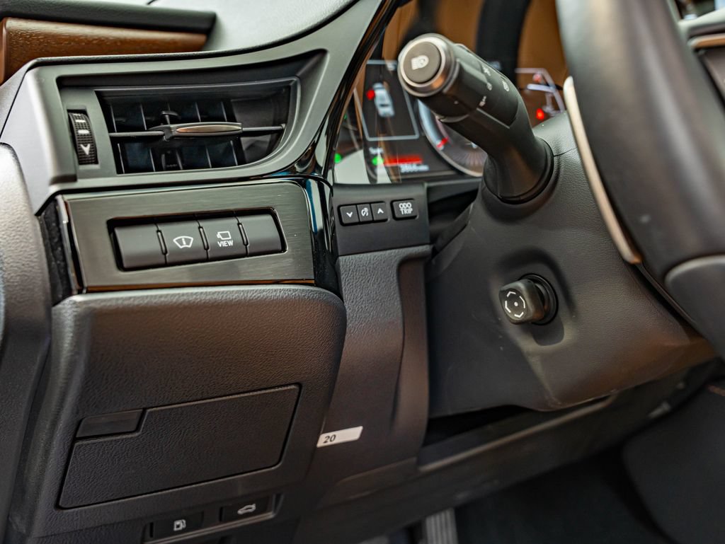 Certified 2025 Lexus ES 300h Ultra Luxury w/ Accessory Package (Z2) FWD image 20