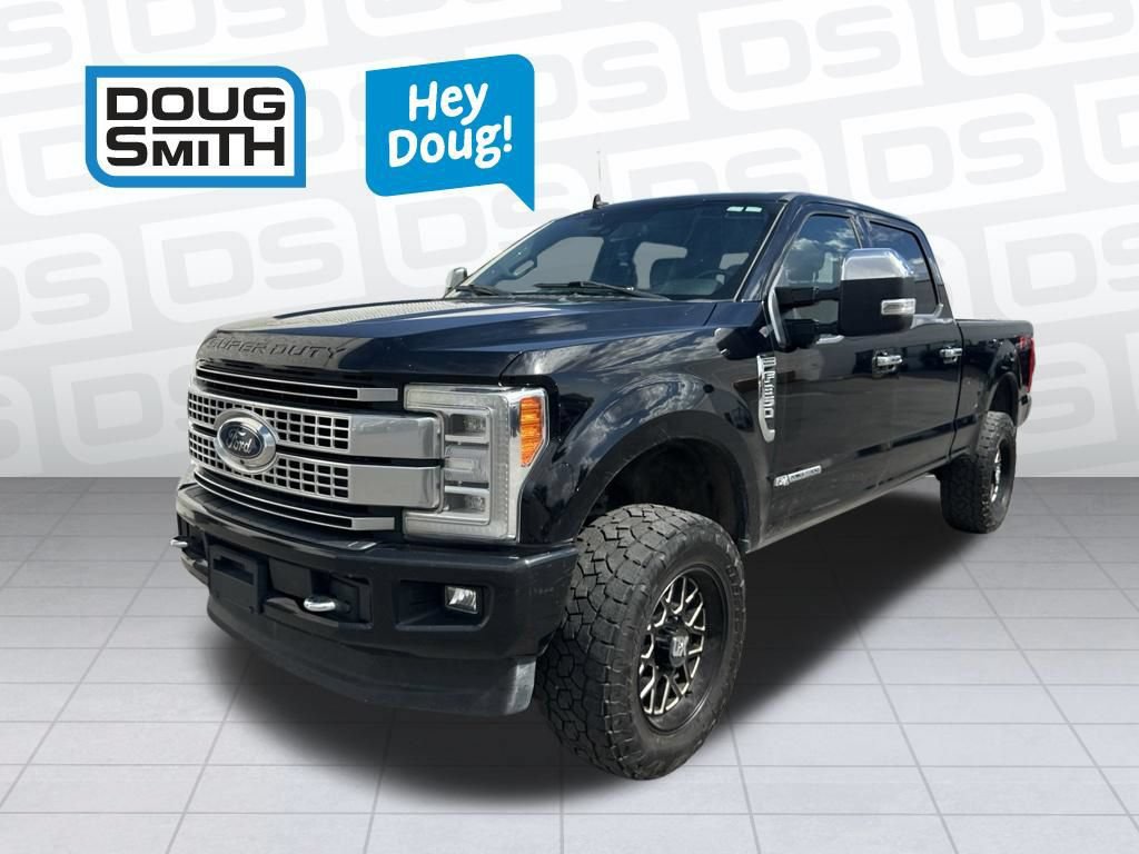 Used 2019 Ford F350 Platinum w/ Platinum Ultimate Package AWD/4WD image 3