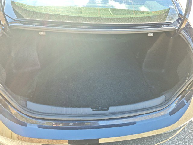 Used 2023 Chevrolet Malibu LT image 35