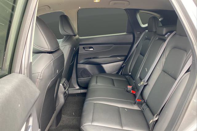 Used 2025 Nissan Murano SV AWD/4WD image 23