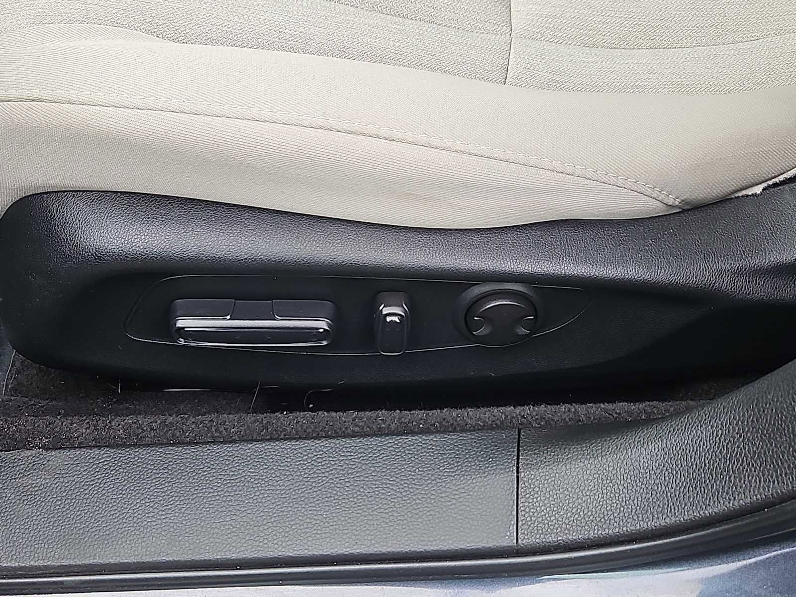 Certified 2024 Honda Accord EX image 19