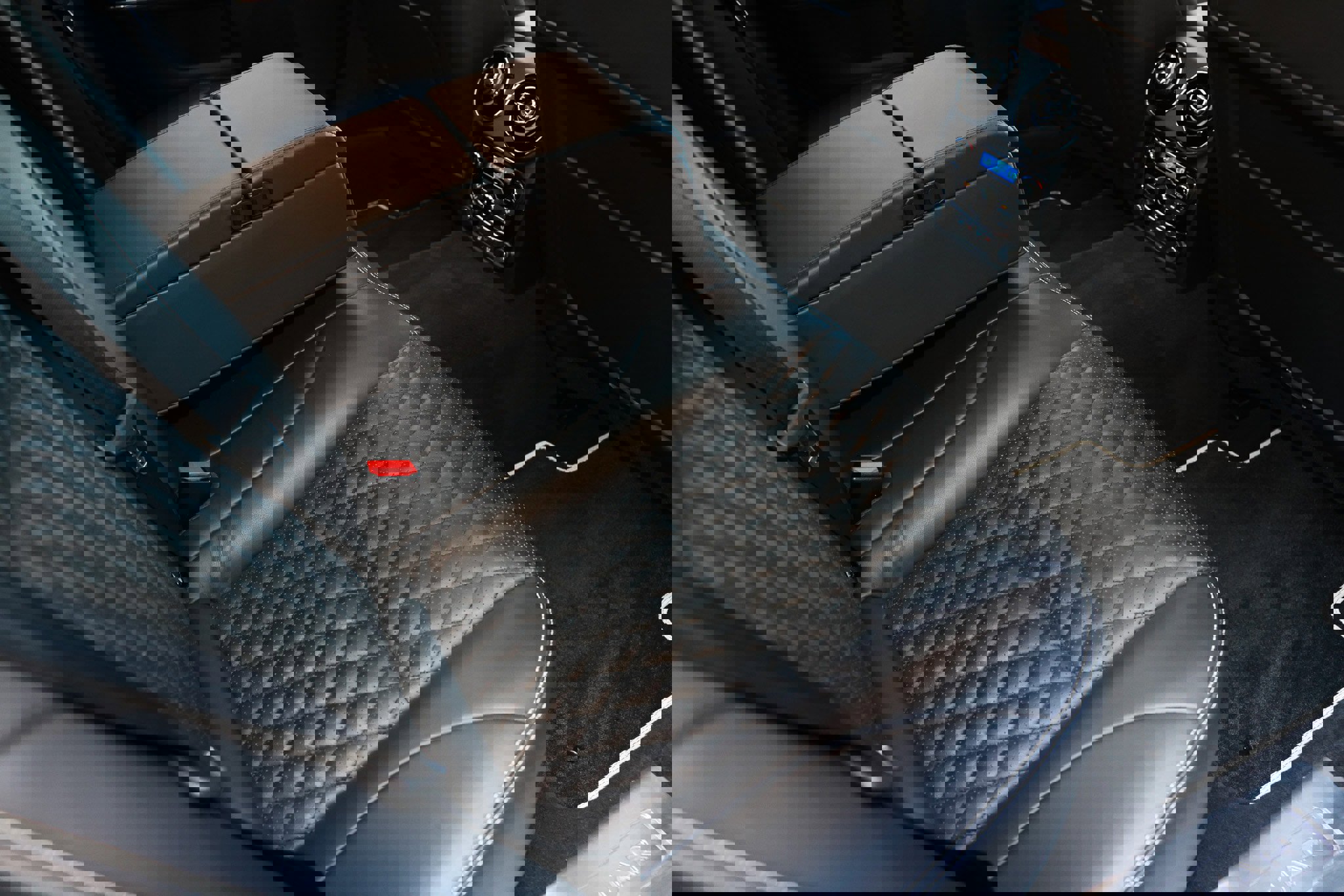 Used 2017 Jaguar XJ L Portfolio image 17