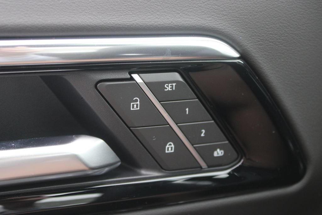 New 2026 Chevrolet Tahoe High Country AWD/4WD image 46