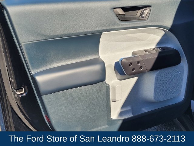 New 2025 Ford Maverick XLT FWD image 18