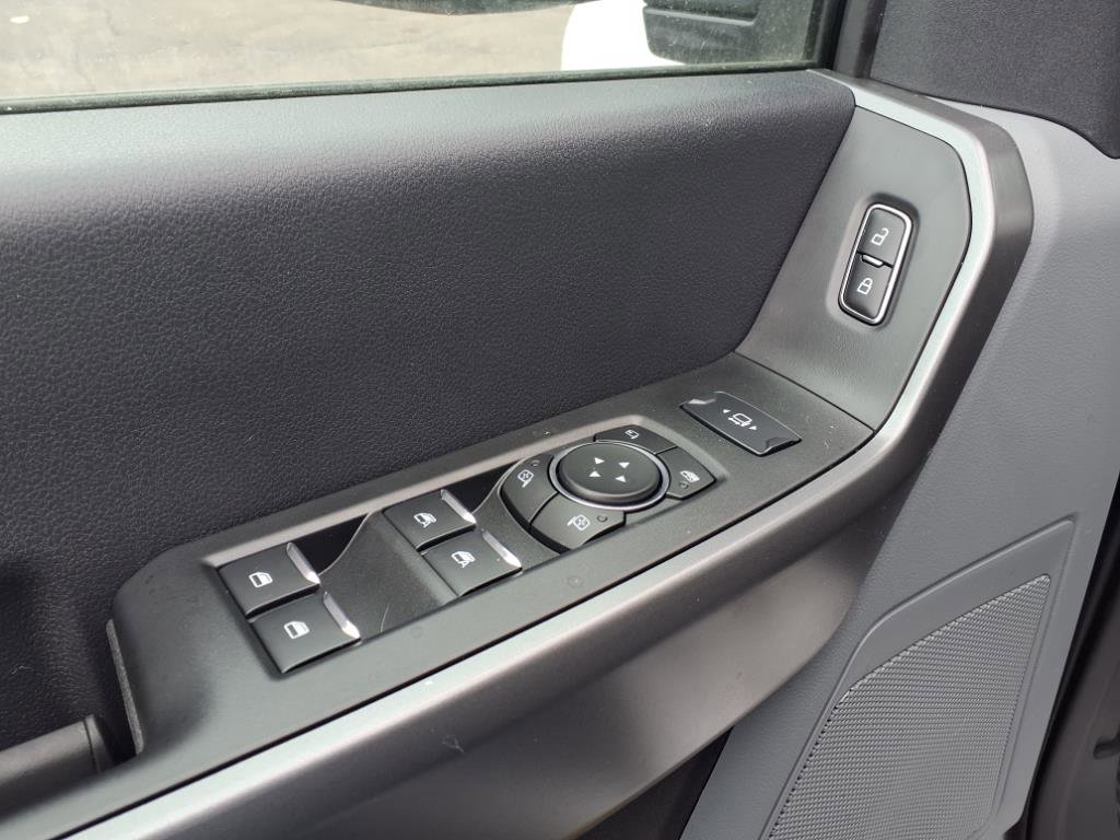 New 2025 Ford F350 XLT image 15