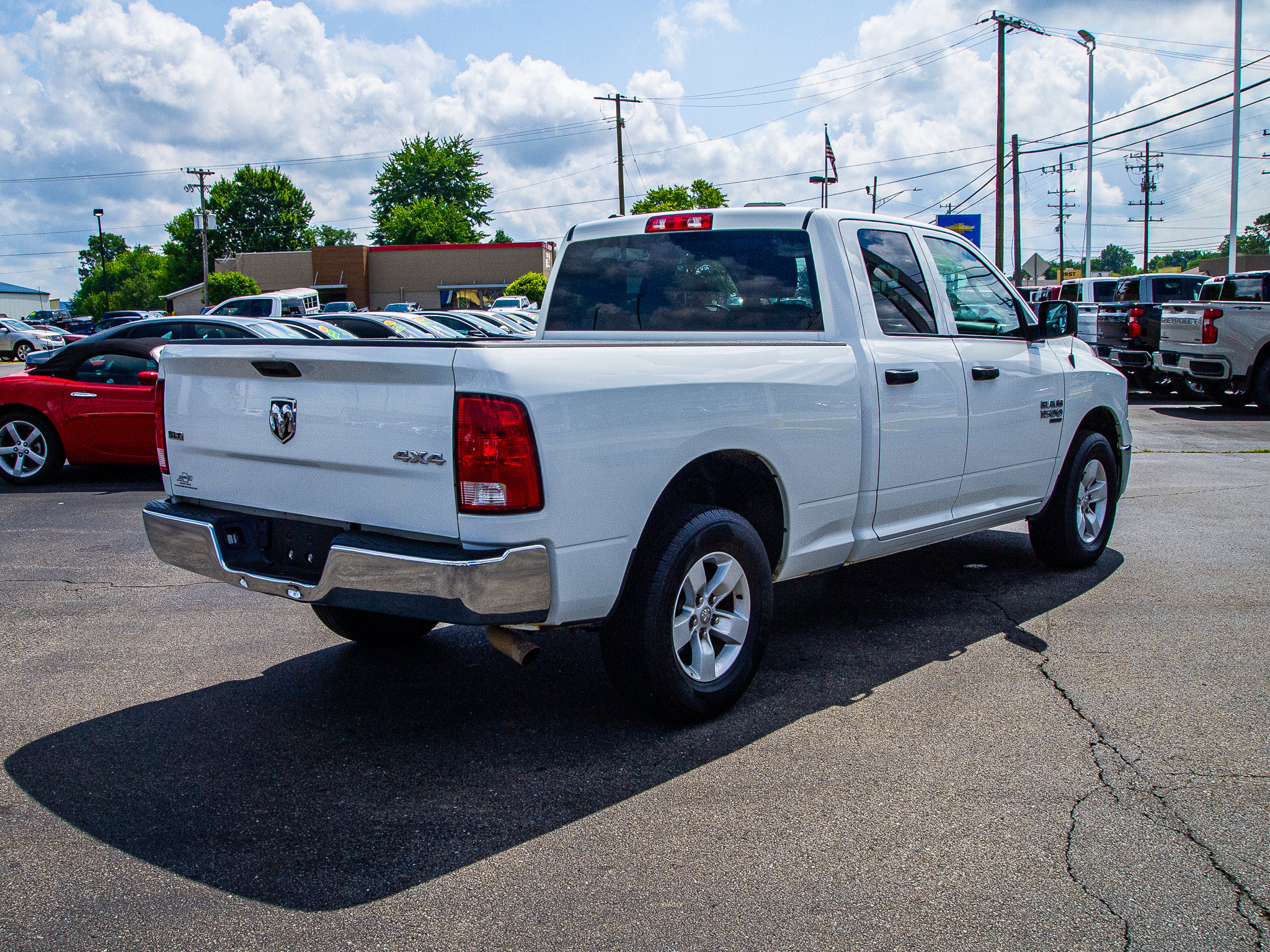Used 2024 RAM 1500 Classic SLT AWD/4WD image 7