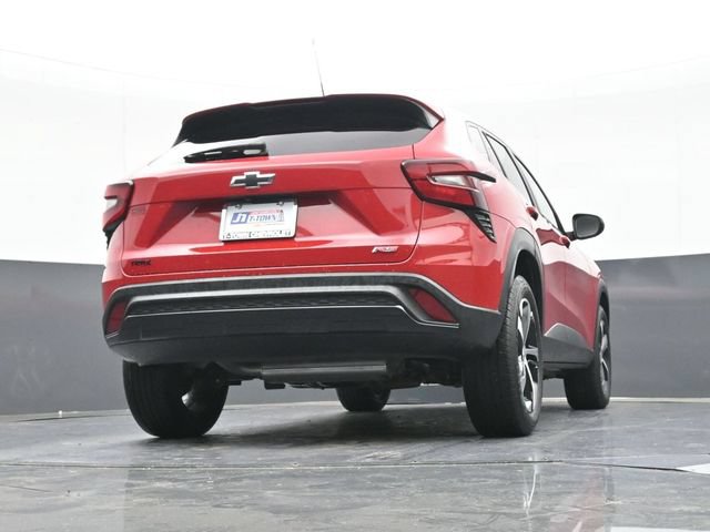 Used 2026 Chevrolet Trax RS FWD image 46
