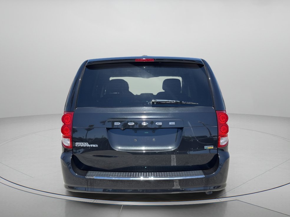 Used 2019 Dodge Grand Caravan SE w/ UConnect Hands-Free Group image 4