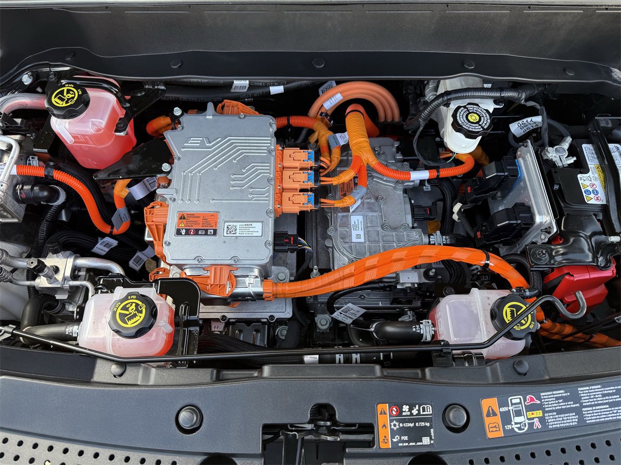 Certified 2023 Chevrolet Bolt EUV LT w/ Comfort Package image 26