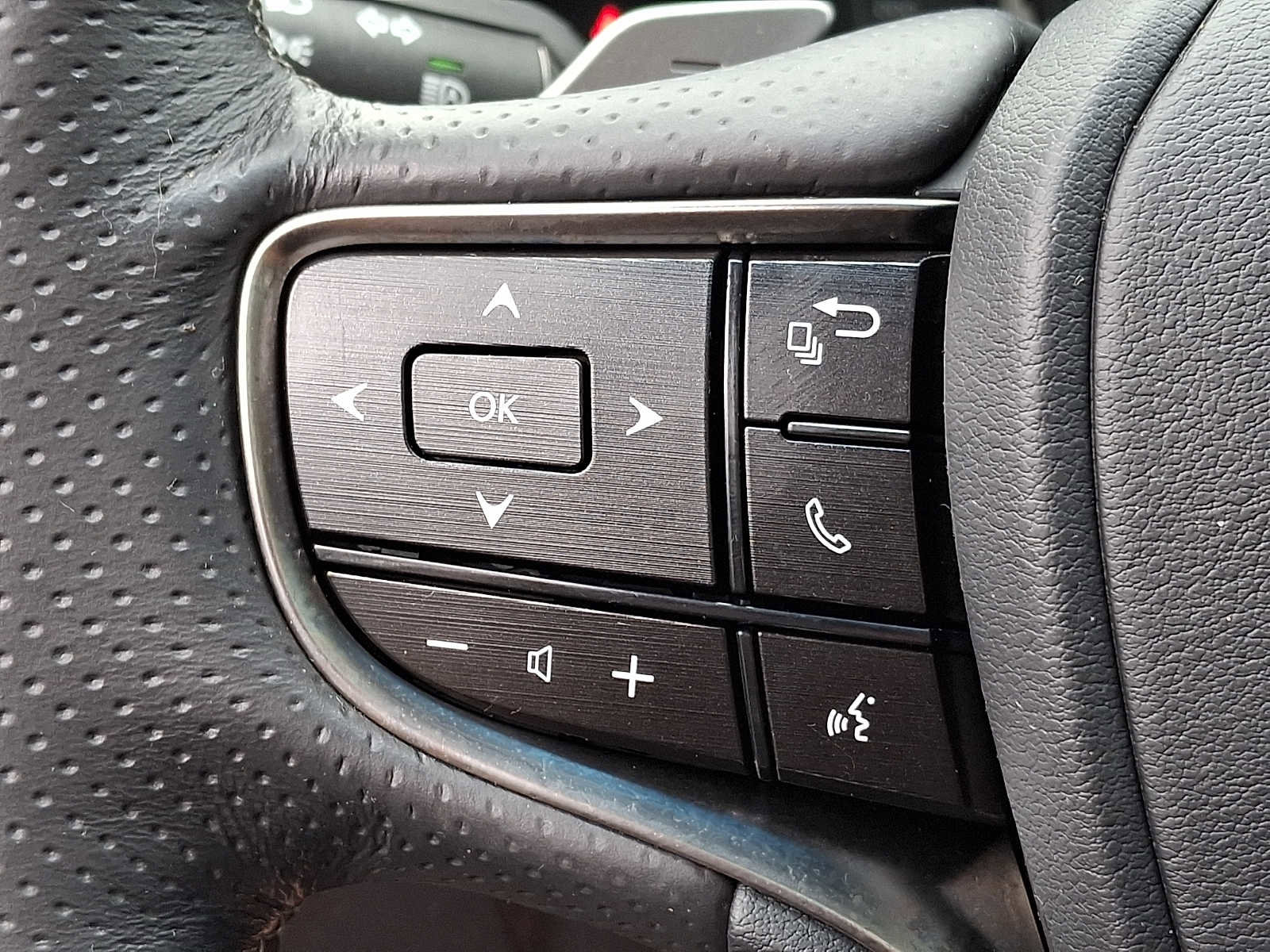 Used 2020 Lexus ES 350 F Sport w/ Accessory Package 2 image 18