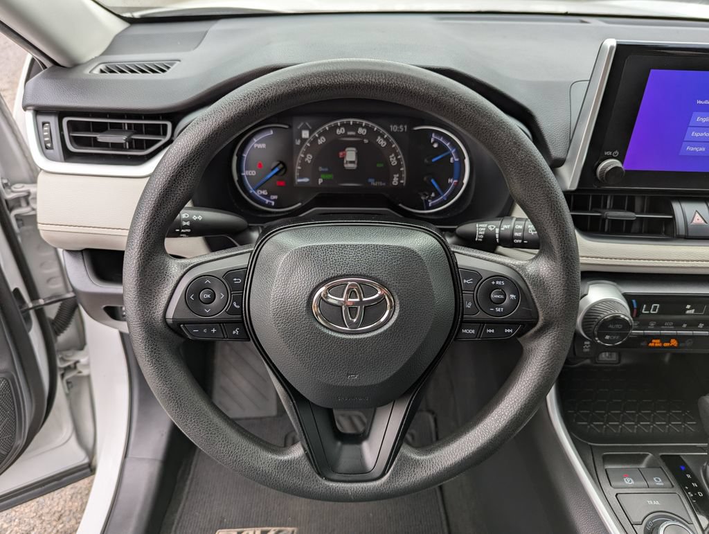 Used 2023 Toyota RAV4 XLE AWD/4WD image 15