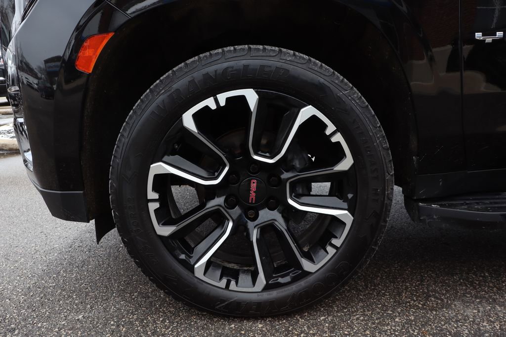 Used 2022 GMC Yukon SLE w/ Gmc Pro Safety Plus Package image 24