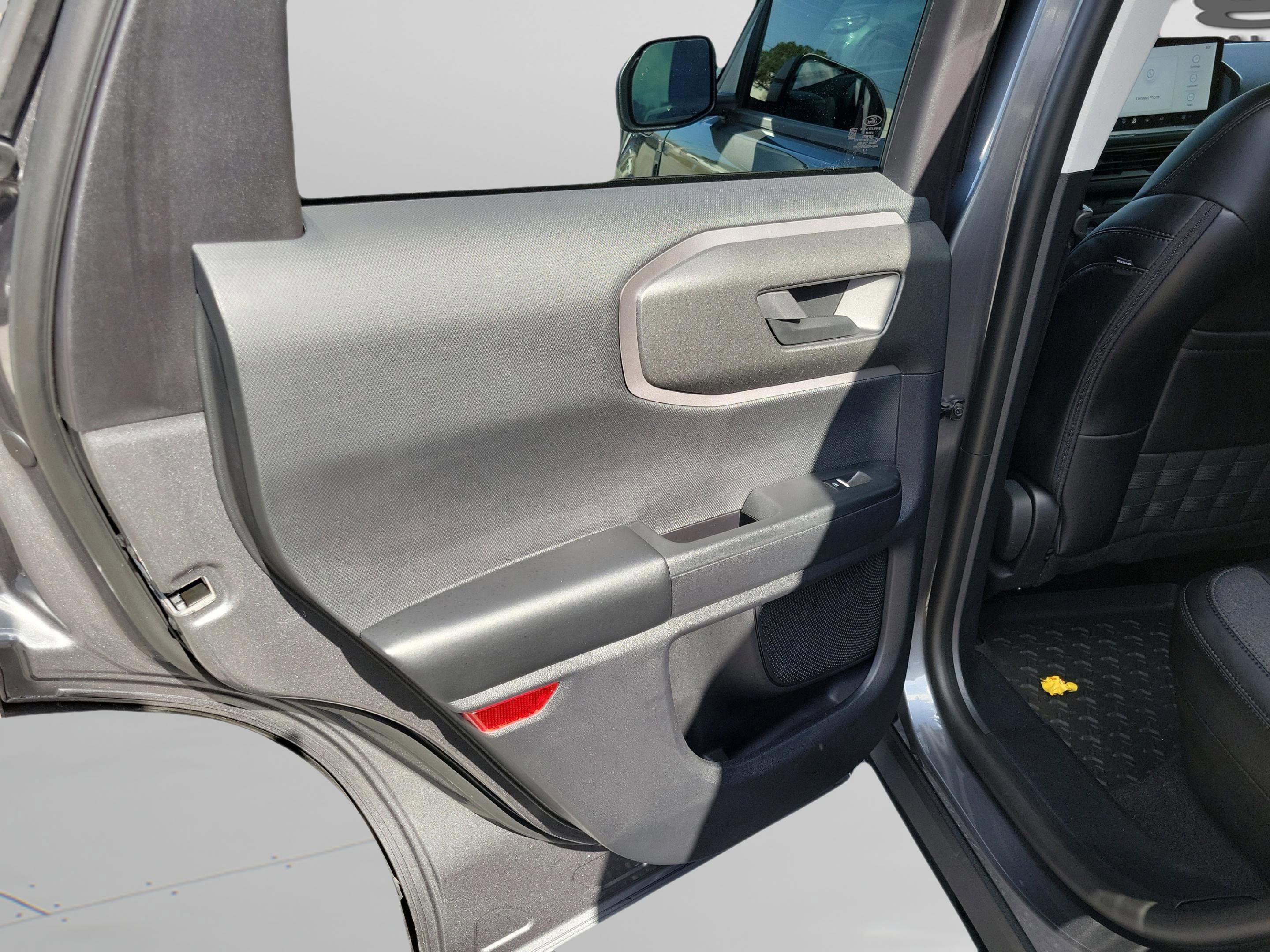 Used 2025 Ford Bronco Sport Big Bend w/ Black Appearance Package image 28