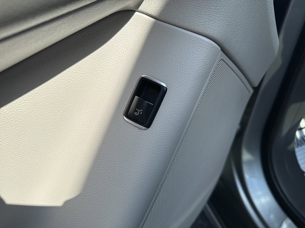 Used 2015 Mercedes-Benz ML 350 4MATIC image 16