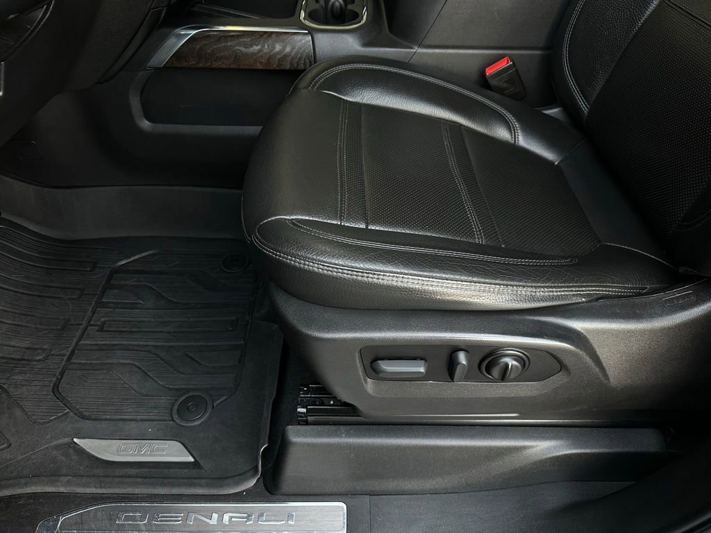Used 2021 GMC Sierra 1500 Denali w/ Driver Alert Package II image 12